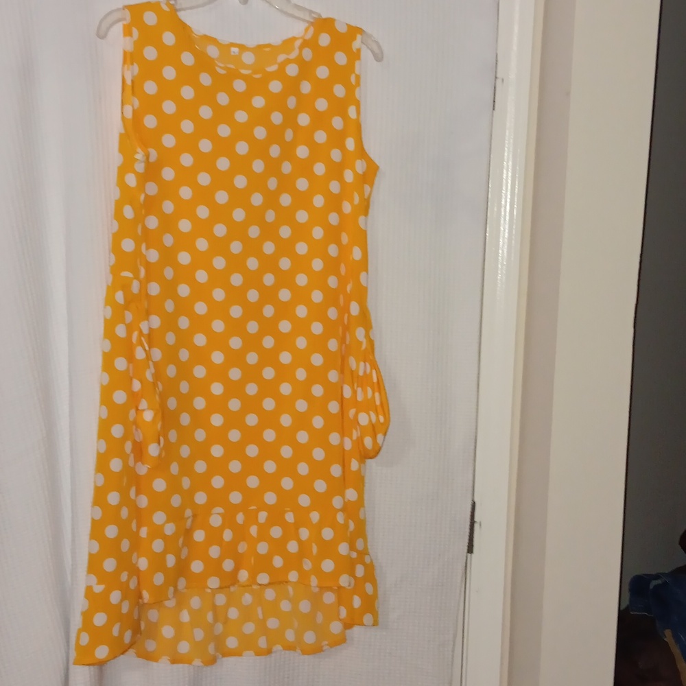 Calvin Klein, Large, Yellow and White Polka Dots